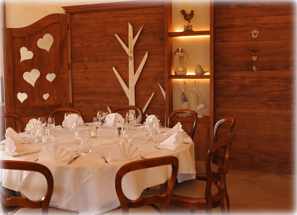 Hotel Restaurant A L'Aigle Wimmenau Esterno foto